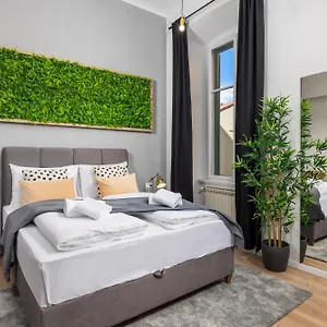 Molo Longo - Downtown Apartment